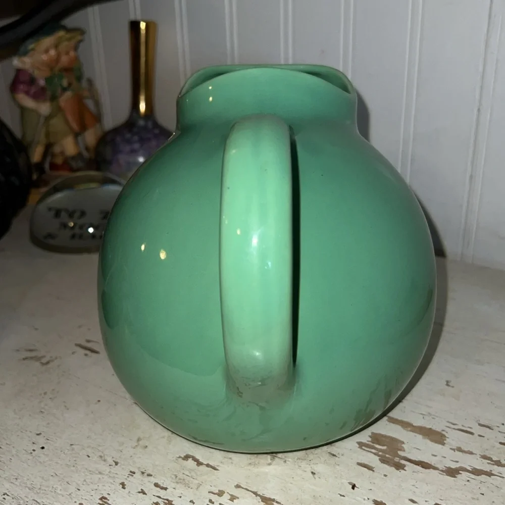 Vintage 1940’s Franciscan Gladding McBean El Patio green ball pitcher